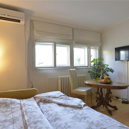 Downtown Dell Arte Apartment Нови Сад Екстериор снимка